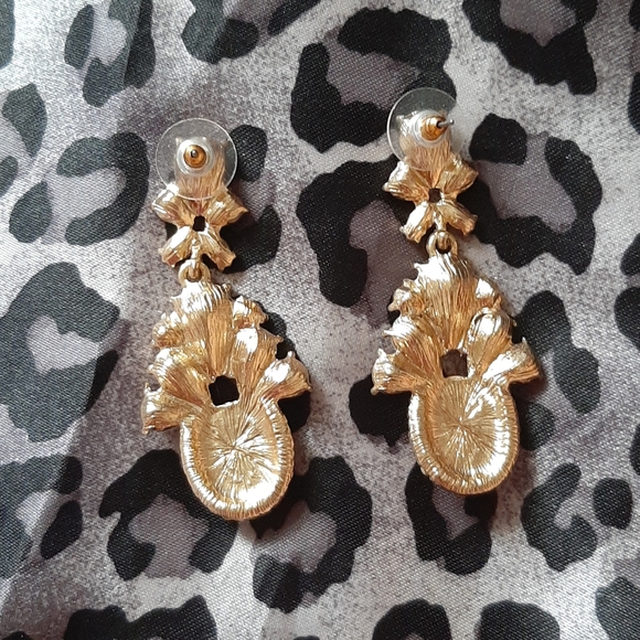Earrings - Picture 2 of 2